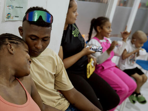 Man_and_Woman_Hugging